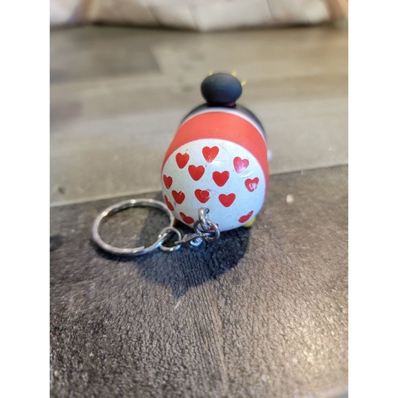 Disney Queen of Hearts Tsum Tsum toy figures keychain - Picture 2 of 4